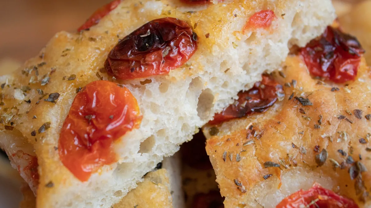 Mediterranean flatbread baking